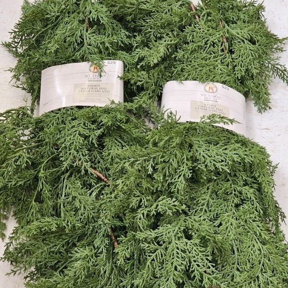 My Texas House 9FT - Real-touch Cedar Evergreen Artificial Christmas Gar… - Picture 5 of 5